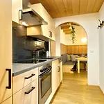 Butler Superior *balkon*parken*huette